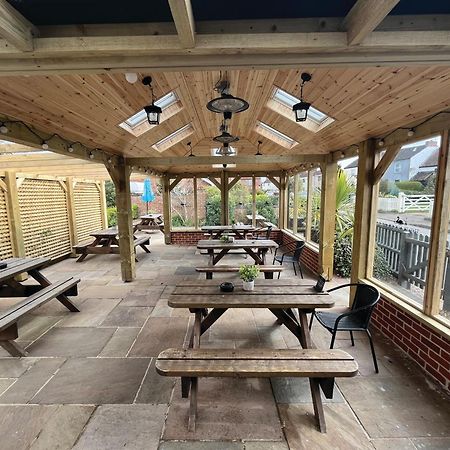 The Black Swan Inn Horsham St Faith Екстер'єр фото
