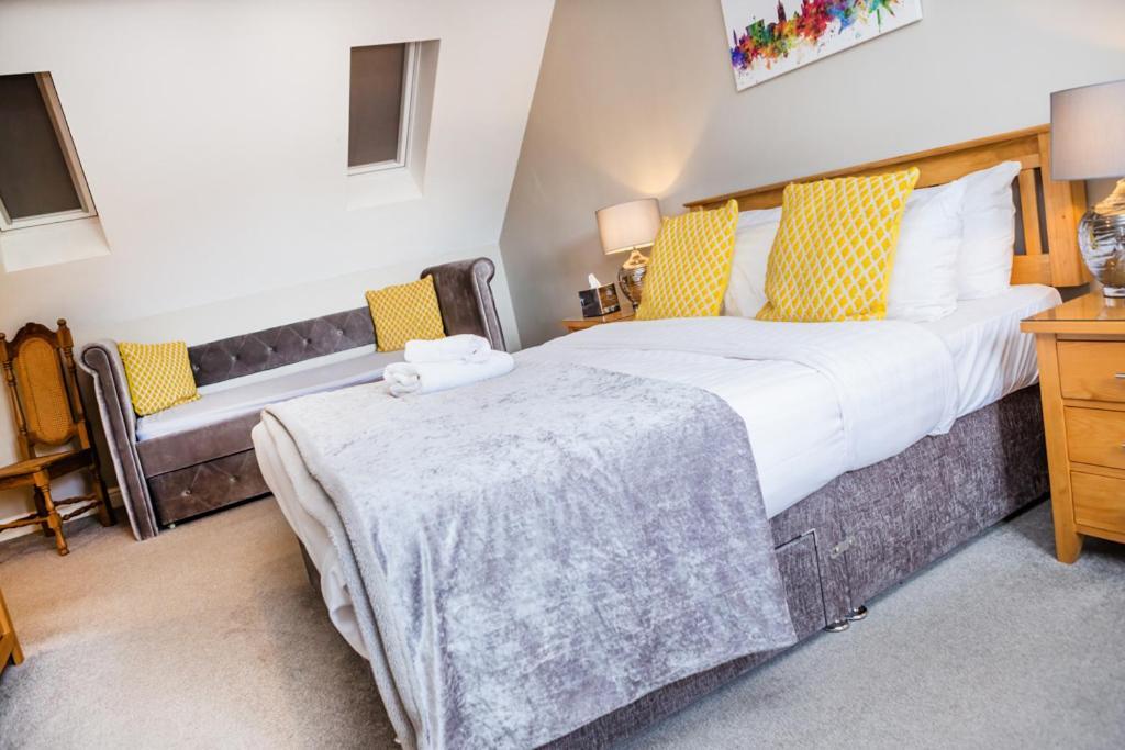 The Black Swan Inn Horsham St Faith Екстер'єр фото