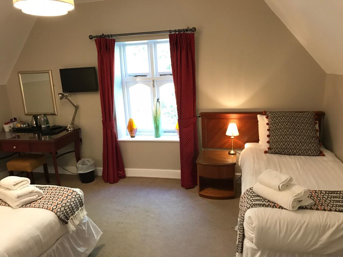 The Black Swan Inn Horsham St Faith Екстер'єр фото